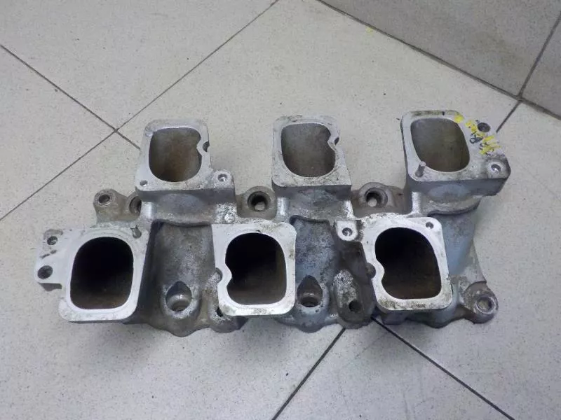 Впускной коллектор ST298583