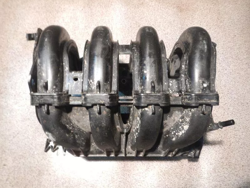 Впускной коллектор ST298025 Впускной коллектор ST298025