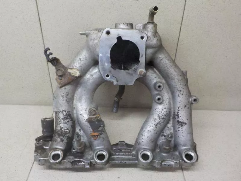 Впускной коллектор ST299666 Впускной коллектор ST299666