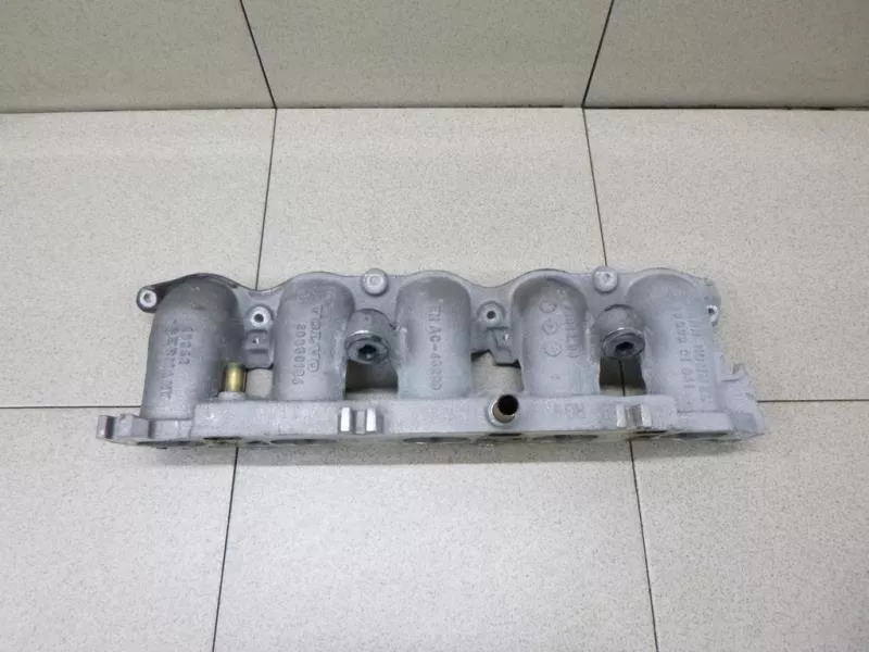 Впускной коллектор ST300733