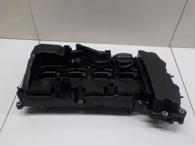 Клапанная крышка ГБЦ BS70243 Клапанная крышка ГБЦ BS70243