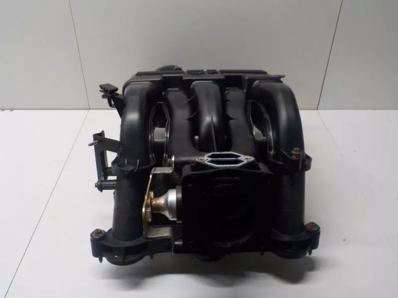 Впускной коллектор ST302688