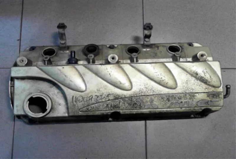 Клапанная крышка ГБЦ BS68347