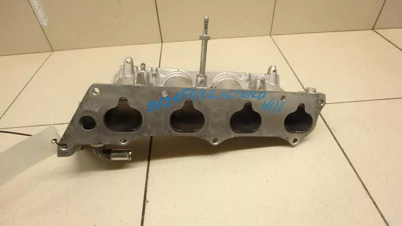 Впускной коллектор ST299839 Впускной коллектор ST299839