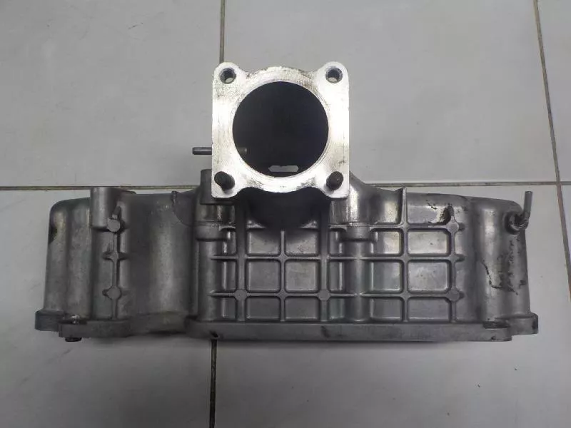 Впускной коллектор ST300376 Впускной коллектор ST300376