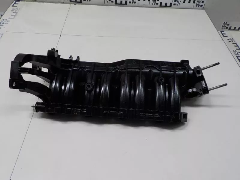 Впускной коллектор ST302902 Впускной коллектор ST302902