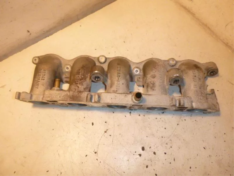 Впускной коллектор ST300636