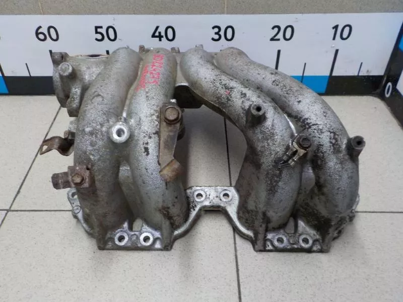 Впускной коллектор ST299890 Впускной коллектор ST299890