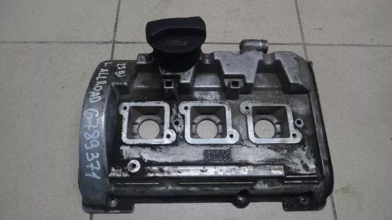 Клапанная крышка ГБЦ BS68218