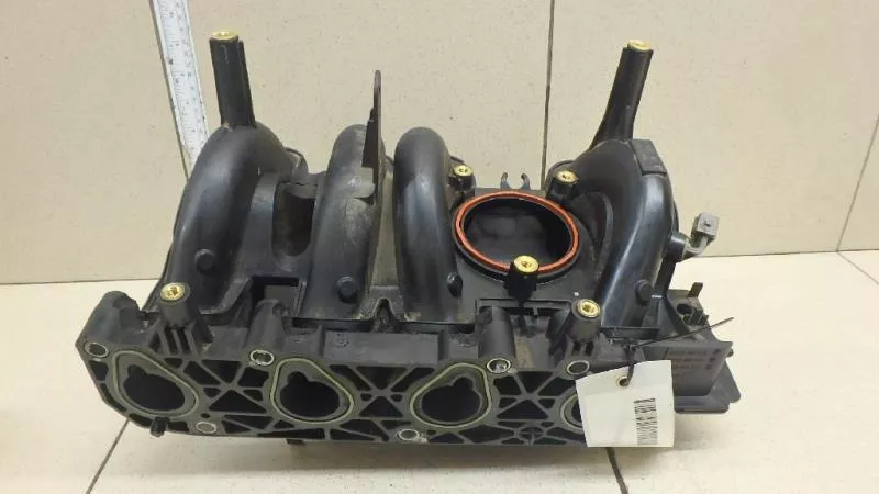 Впускной коллектор ST302470