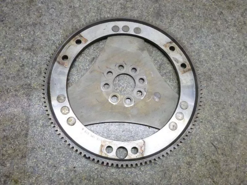 Маховик двигателя BS263461