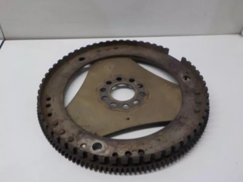 Маховик двигателя BS267398