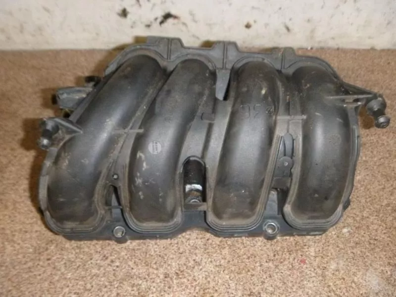 Впускной коллектор ST299061