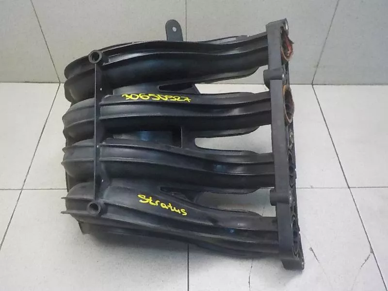 Впускной коллектор ST301918 Впускной коллектор ST301918