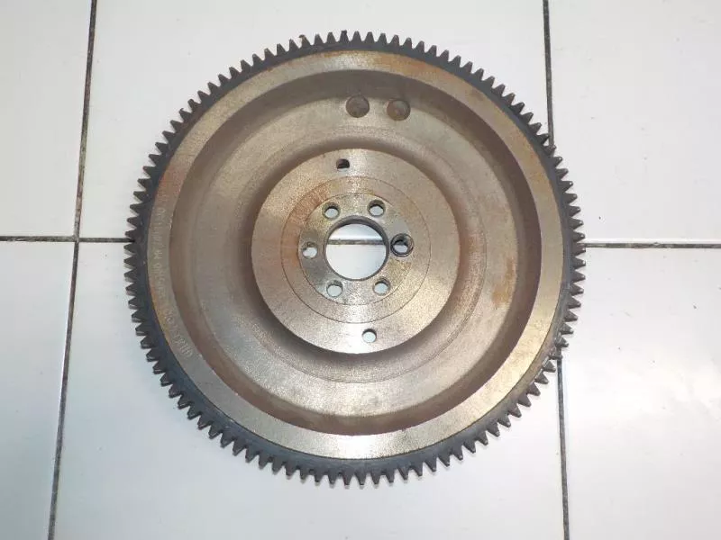 Маховик двигателя BS263655