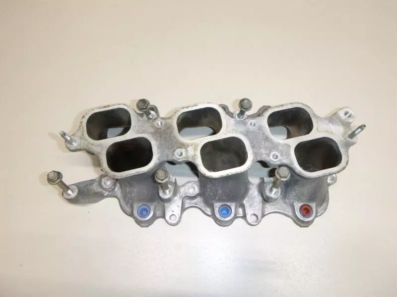 Впускной коллектор ST299754 Впускной коллектор ST299754