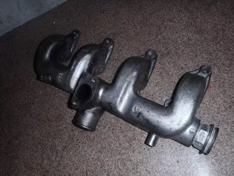 Впускной коллектор ST300420 Впускной коллектор ST300420