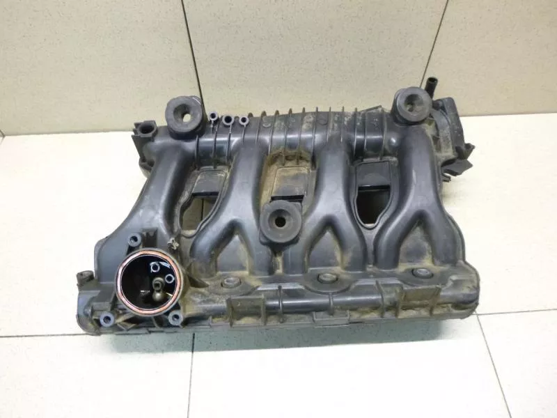 Впускной коллектор ST301506 Впускной коллектор ST301506