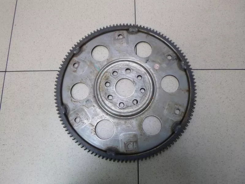 Маховик двигателя BS265027