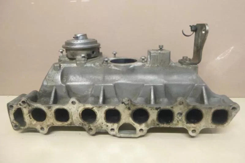 Впускной коллектор ST301735 Впускной коллектор ST301735