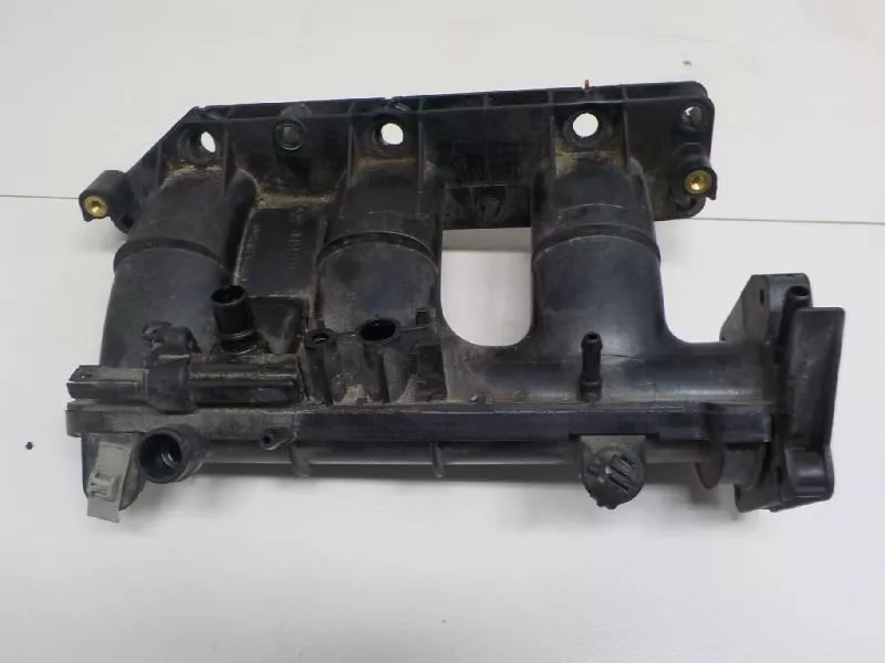 Впускной коллектор ST302080 Впускной коллектор ST302080