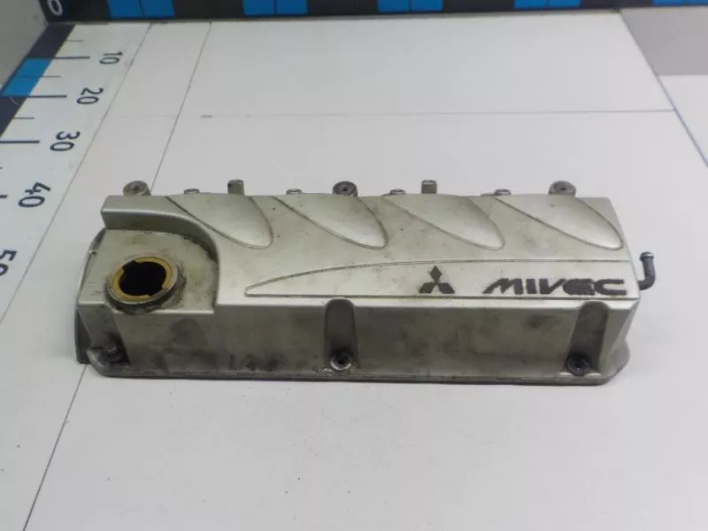 Клапанная крышка ГБЦ BS68340 Клапанная крышка ГБЦ BS68340