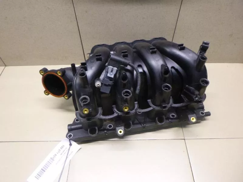 Впускной коллектор ST301017 Впускной коллектор ST301017