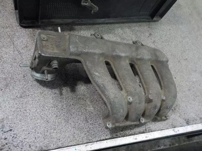 Впускной коллектор ST301407