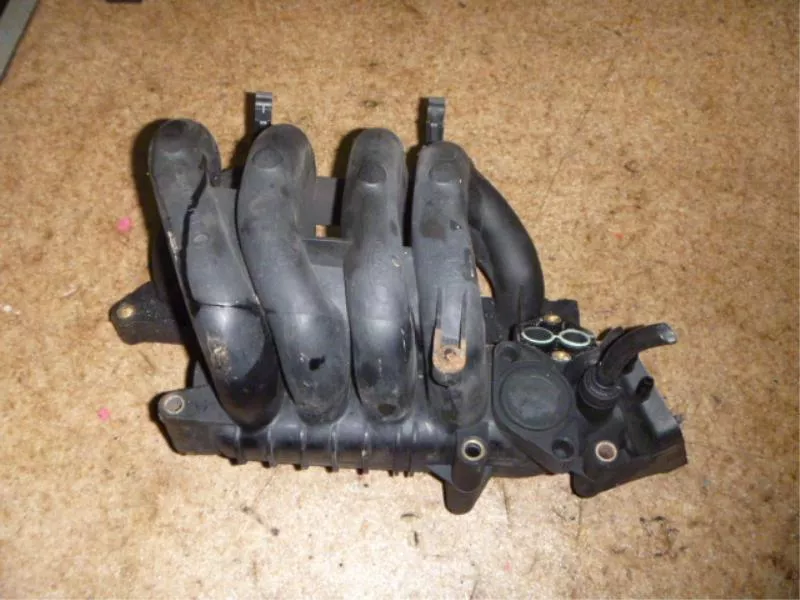 Впускной коллектор ST298217 Впускной коллектор ST298217