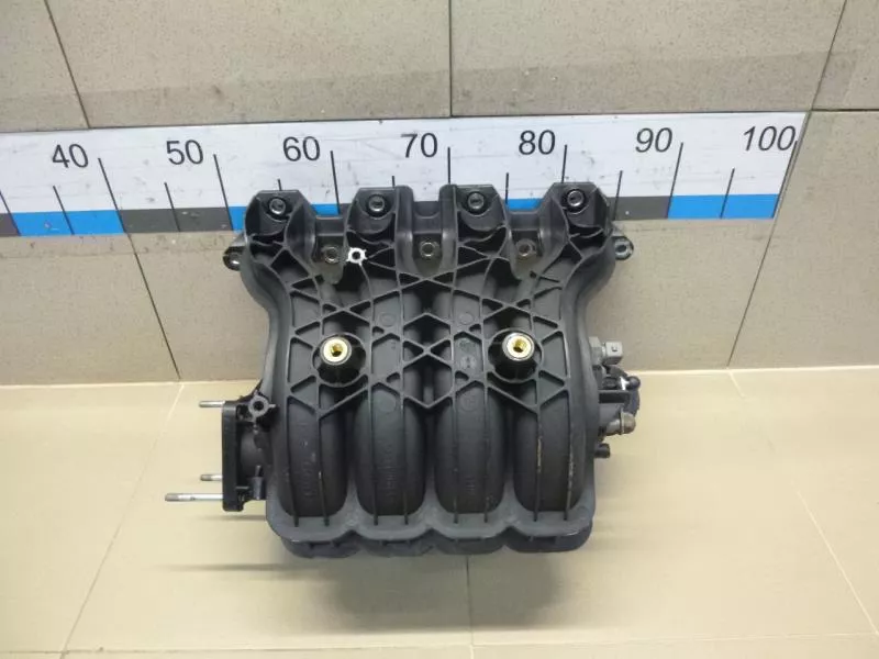 Впускной коллектор ST301385 Впускной коллектор ST301385