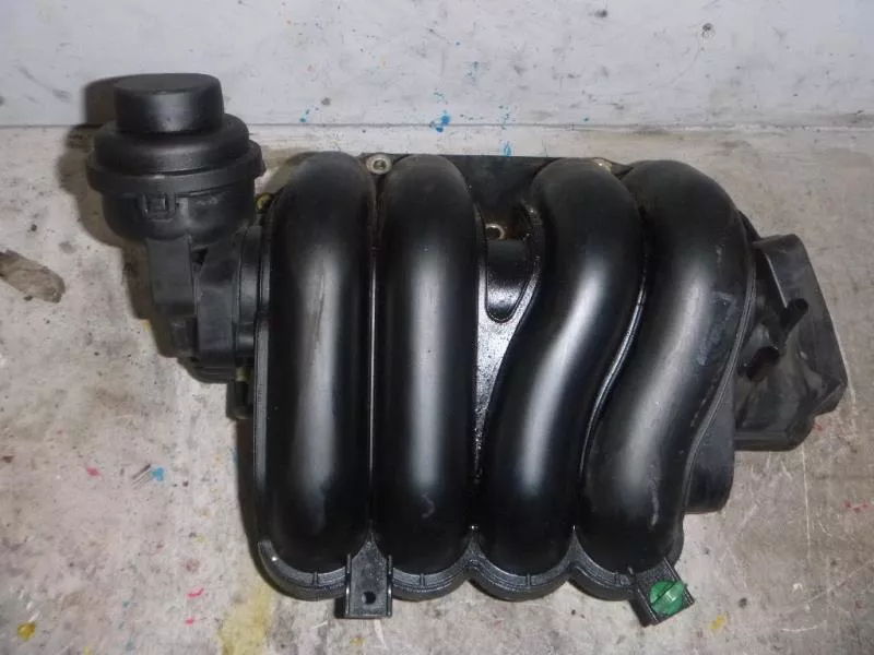 Впускной коллектор ST300144