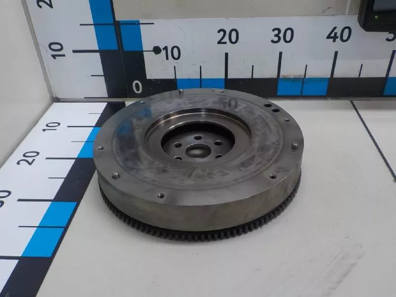 Маховик двигателя BS266223