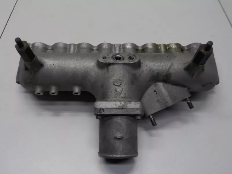 Впускной коллектор ST298151 Впускной коллектор ST298151