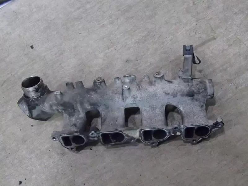 Впускной коллектор ST300361 Впускной коллектор ST300361