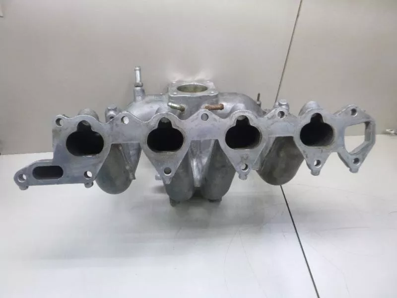 Впускной коллектор ST300091 Впускной коллектор ST300091