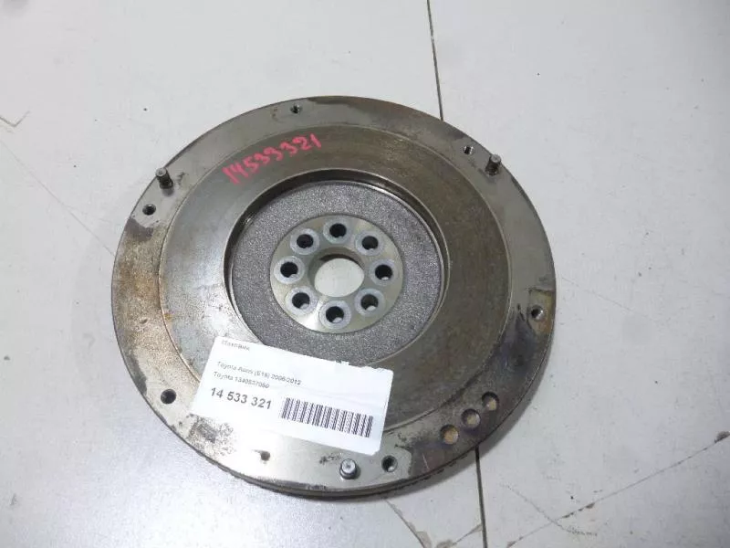 Маховик двигателя BS265407