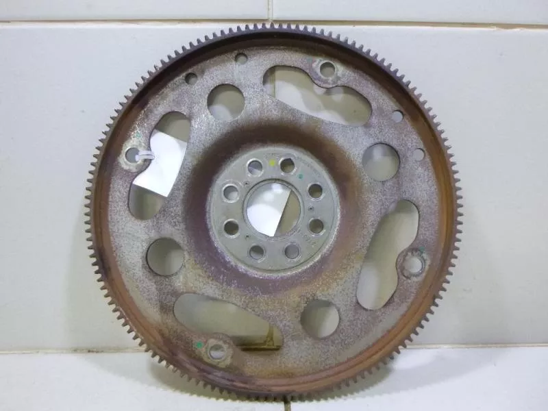 Маховик двигателя BS264416