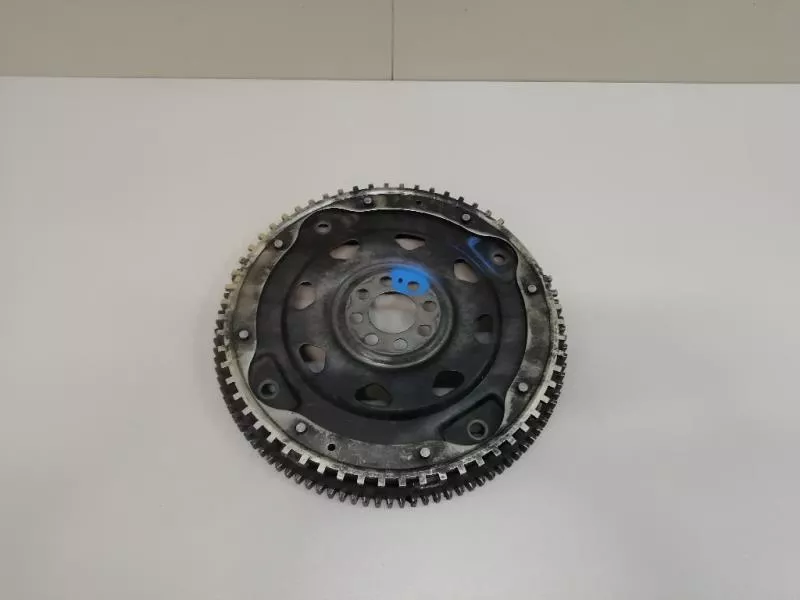 Маховик двигателя BS267199