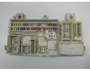 Блок предохранителей BS185044 Блок предохранителей BS185044