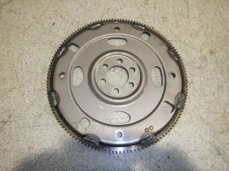 Маховик двигателя BS263922