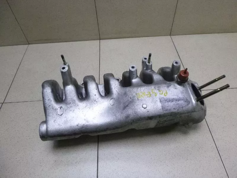 Впускной коллектор ST298522 Впускной коллектор ST298522