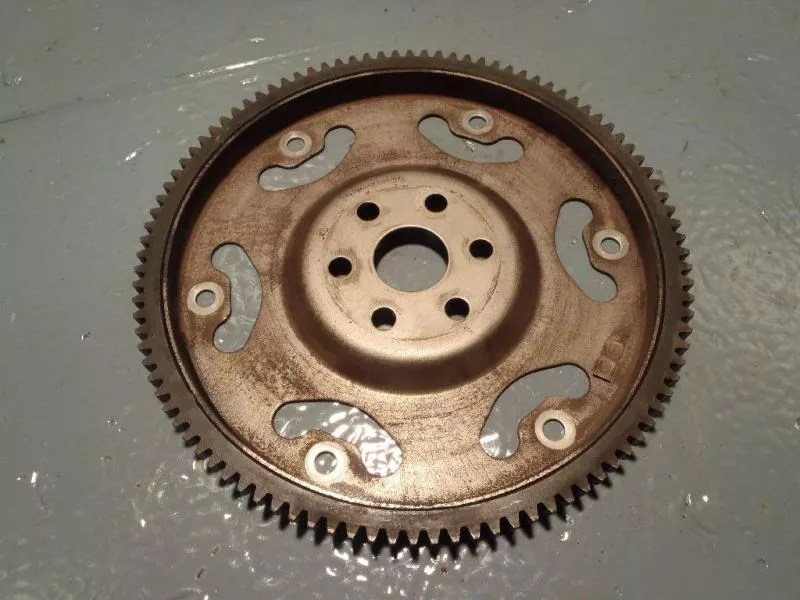 Маховик двигателя BS265901