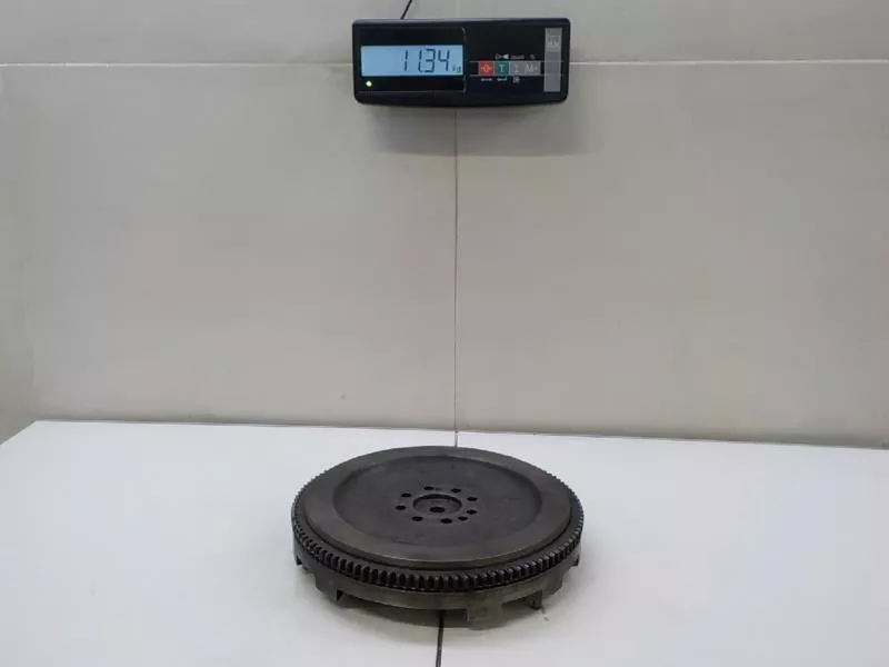 Маховик двигателя BS264875