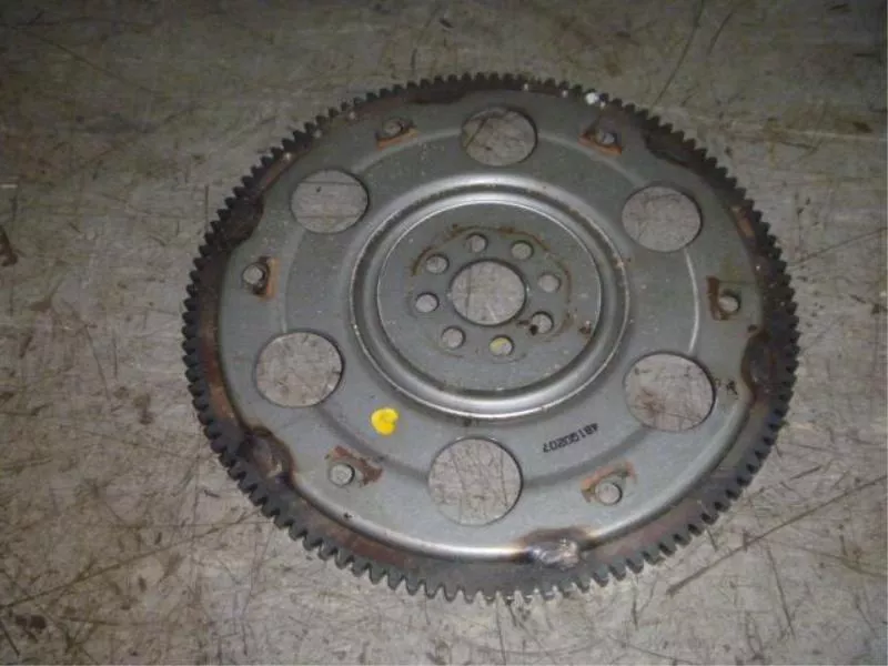 Маховик двигателя BS266197