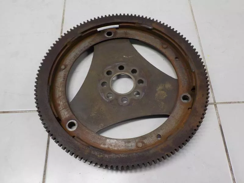 Маховик двигателя BS263832