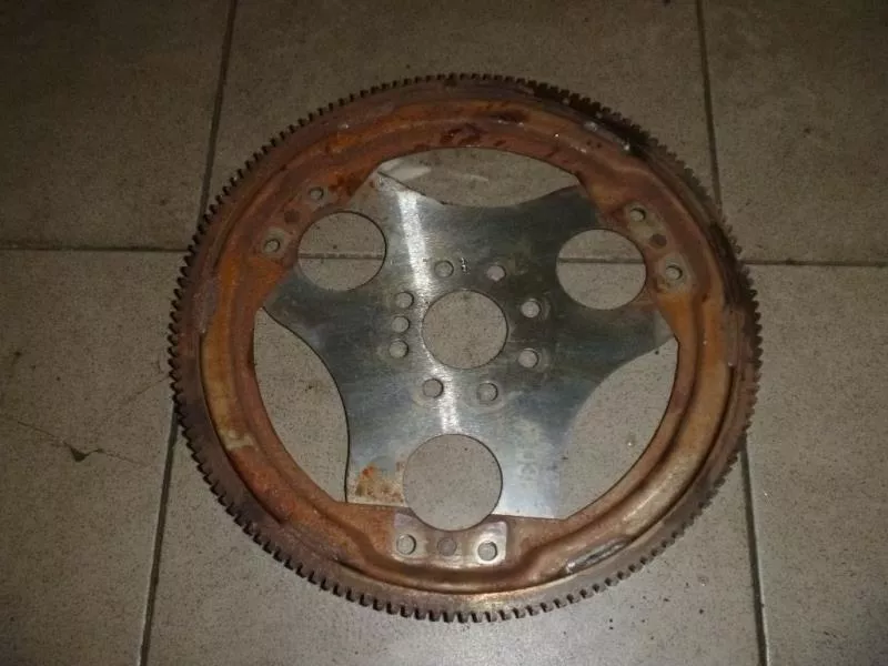 Маховик двигателя BS263329