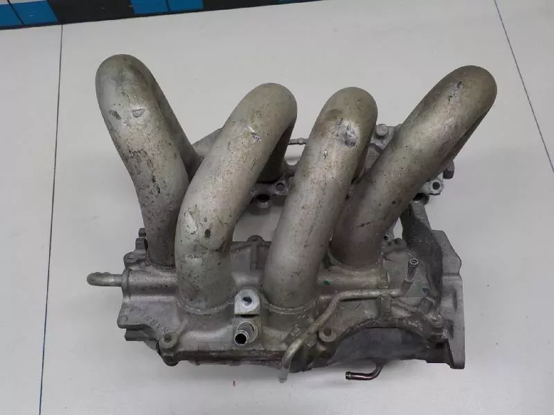 Впускной коллектор ST300383