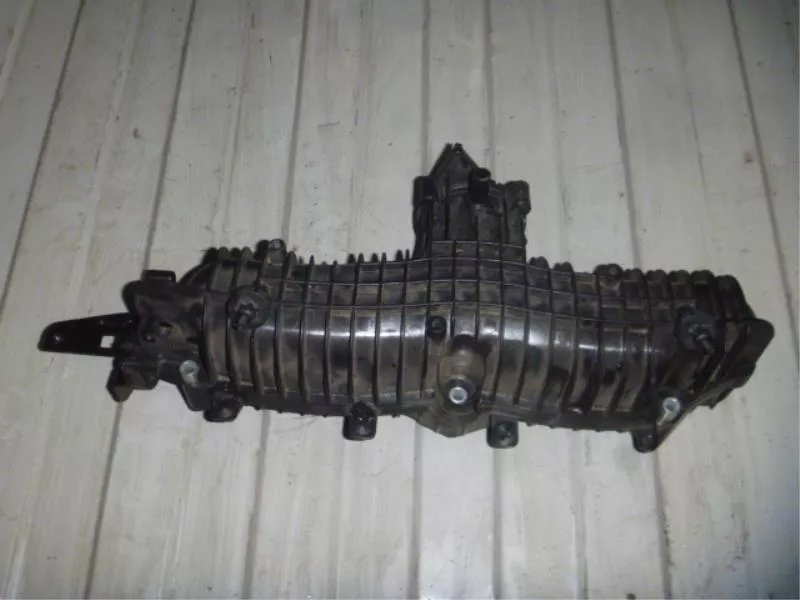 Впускной коллектор ST300349 Впускной коллектор ST300349