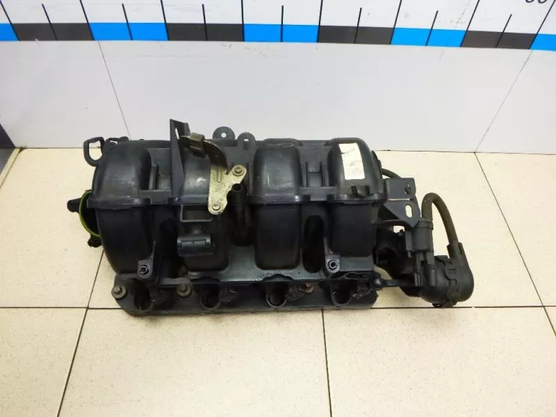 Впускной коллектор ST302964 Впускной коллектор ST302964