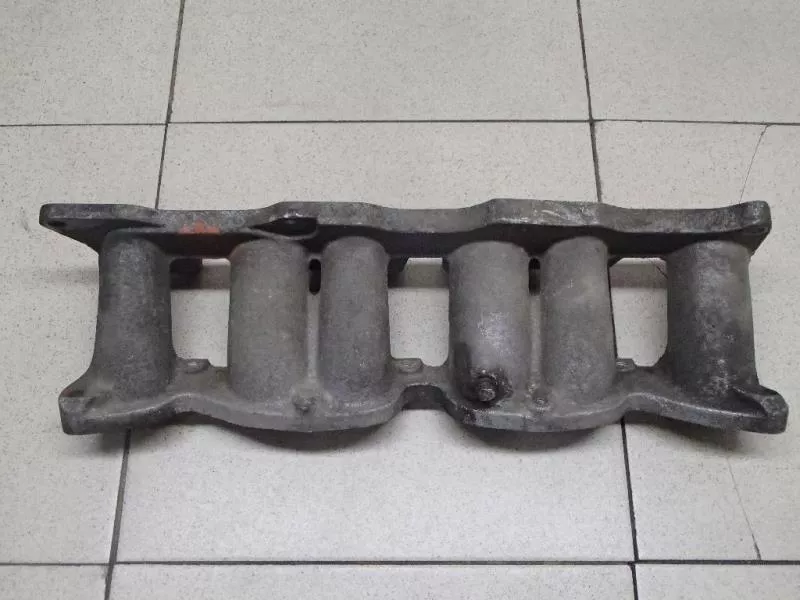 Впускной коллектор ST300736 Впускной коллектор ST300736